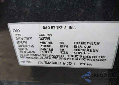 2026 Tesla Model Y Long Range Launch Series/Premium All-Wheel Drive z USA, uszkodzony, nr VIN 7SAYGDEE7TA409211